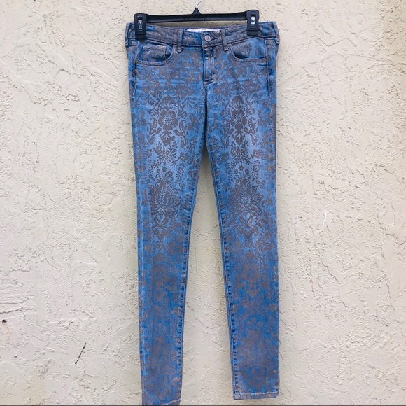 Abercrombie & Fitch Denim - Abercrombie & Fitch Gold foil floral Print Jeans